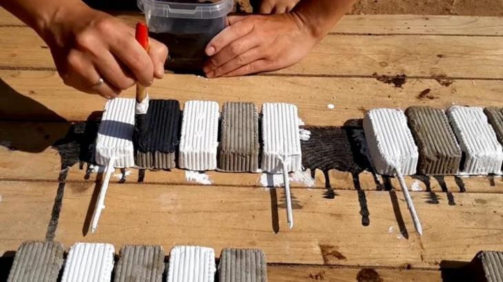 Интересное использование пластиковой упаковки от сладостей