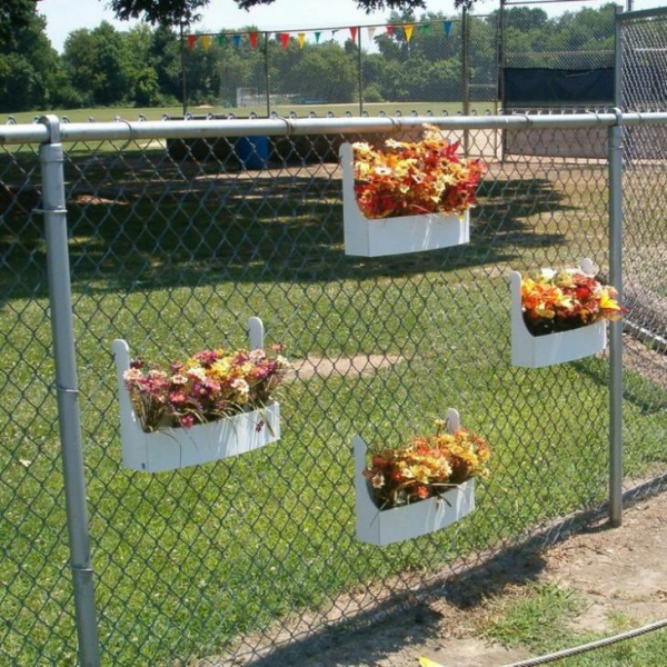 Как можно преобразить сетку-рабицу