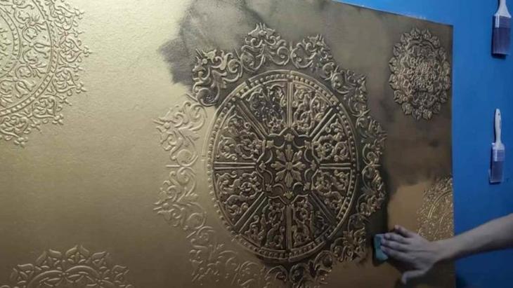 Как оригинально задекорировать поверхность стены