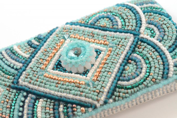 Как украсить чехол для телефона — самые модные и актуальные решения