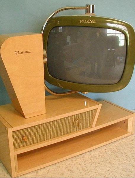 Не хлам, а сокровище: 10 человек, которым удалось преобразить квартиру с помощью ненужного старья