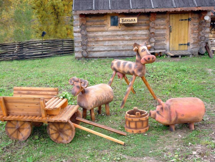 Поделки из дерева для сада: фото оригинальных идей оформления своими руками