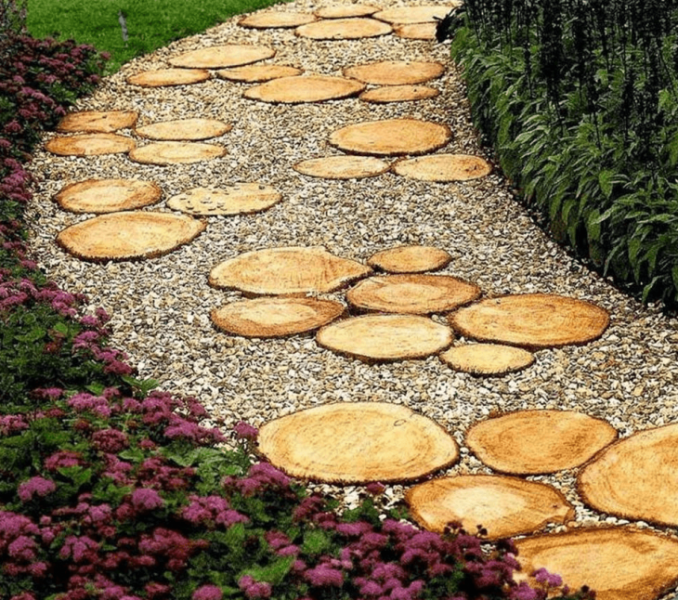 Поделки из дерева для сада: фото оригинальных идей оформления своими руками