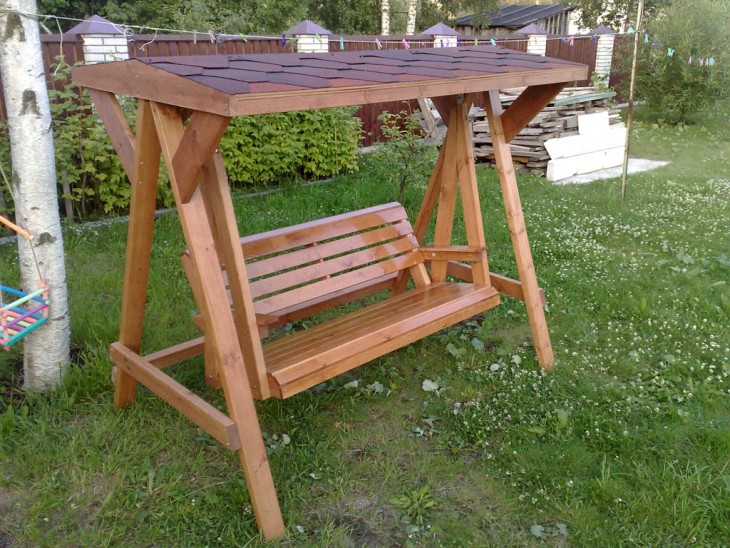 Поделки из дерева для сада: фото оригинальных идей оформления своими руками