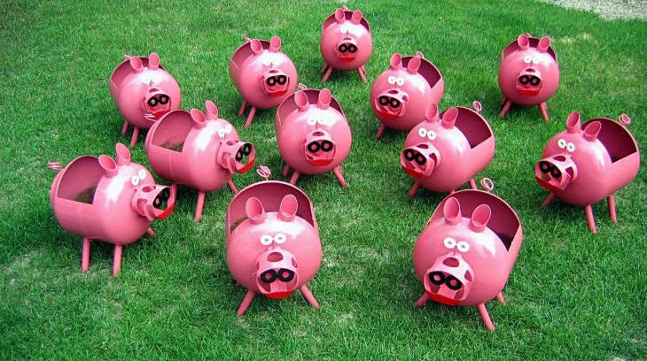 Поделки из пластиковых бутылок: делаем оригинальные украшения своими руками