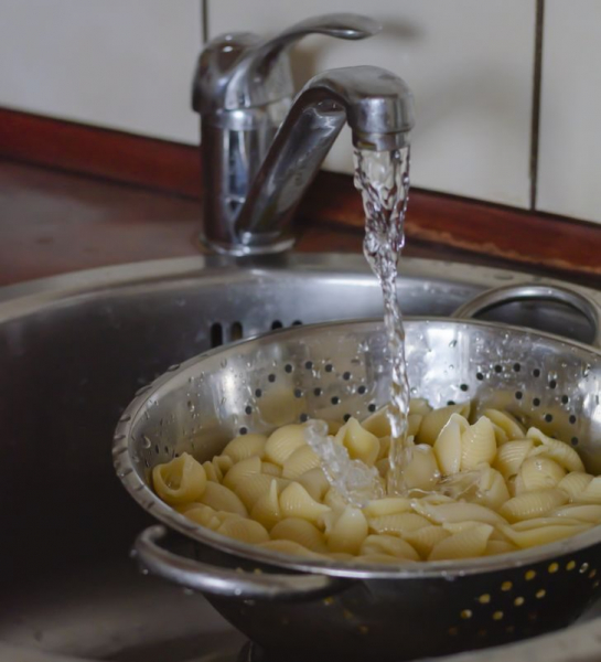 Привычки на кухне, которые выдают неопытного повара с головой