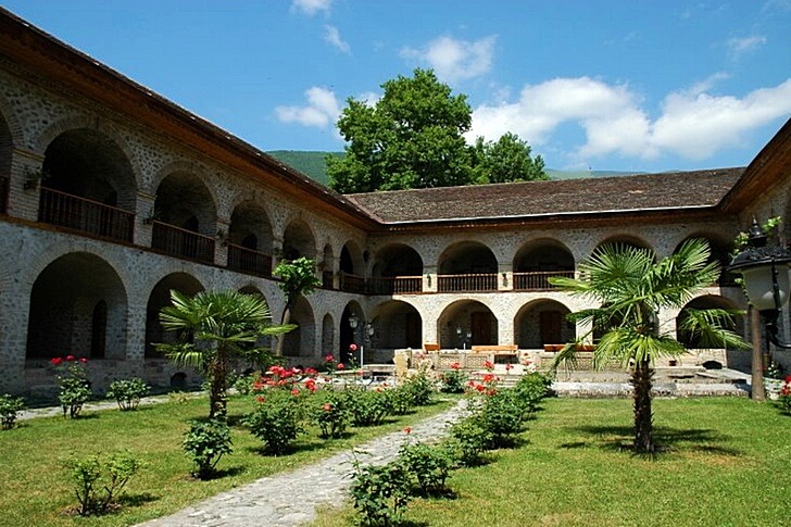 Самые красивые места и главные достопримечательности Азербайджана