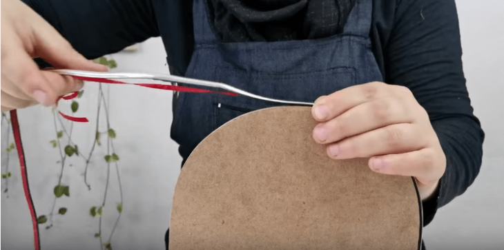 Стильная идея для хранения из остатков строительных материалов