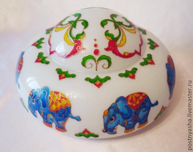 Светильник в индийском стиле