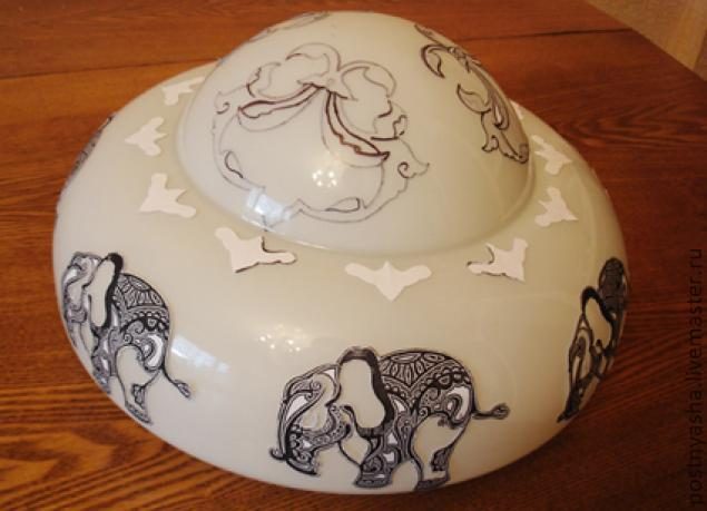 Светильник в индийском стиле