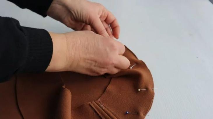 Тёплая вещица на осень, сшитая из остатков красивой ткани