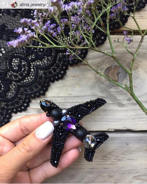 Восхитительная вышитая брошь: 35 идей для вдохновения