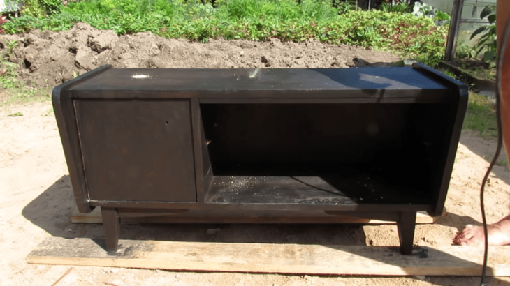 Вторая жизнь старой тумбы