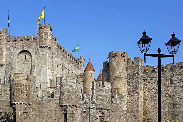 Замки Бельгии: 10 самых впечатляющих древних сооружений