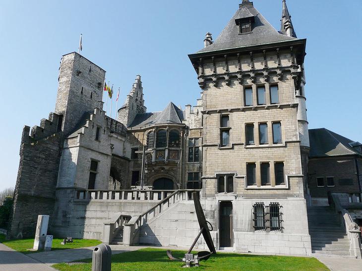 Замки Бельгии: 10 самых впечатляющих древних сооружений