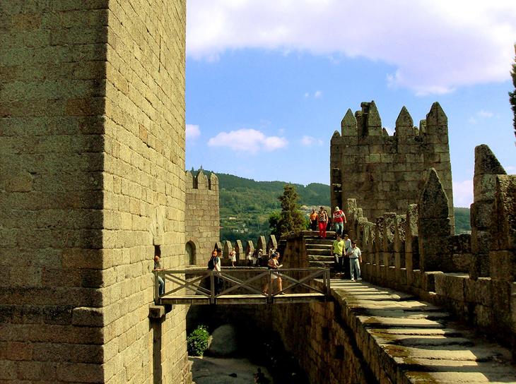 Замки и дворцы Португалии: 15 самых сказочных мест