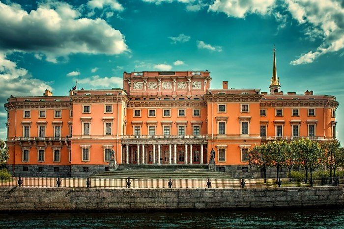 10 резиденций российских императоров, которые поражают своей роскошью