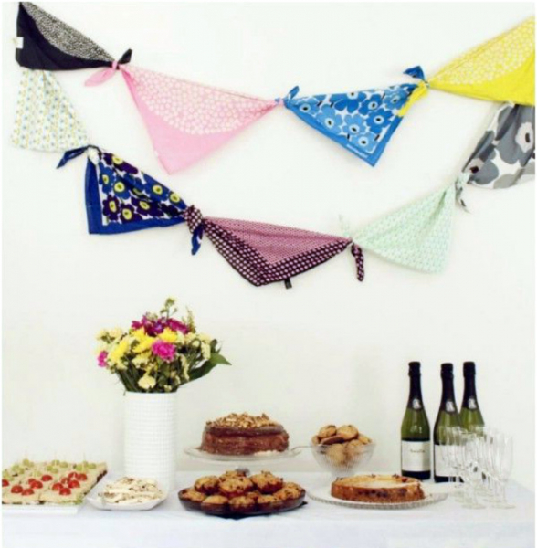 17 способов использования шарфиков и шейных платков по-новому