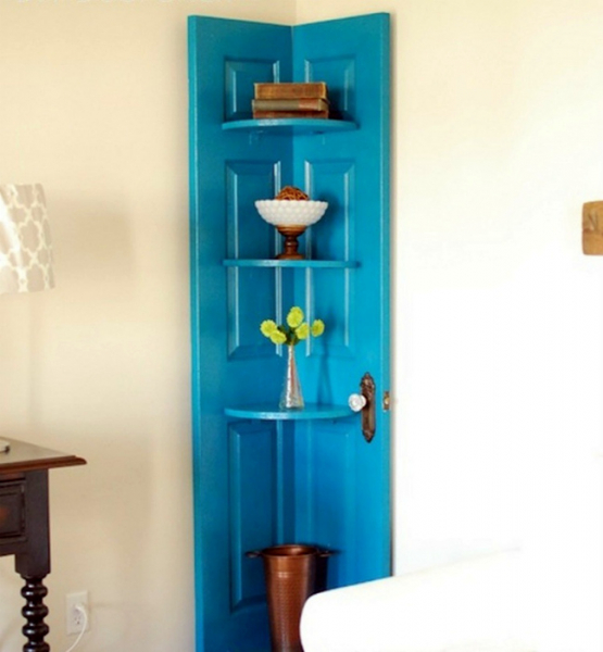 19 неординарных примеров превращения старых межкомнатных дверей в эксклюзивные вещи