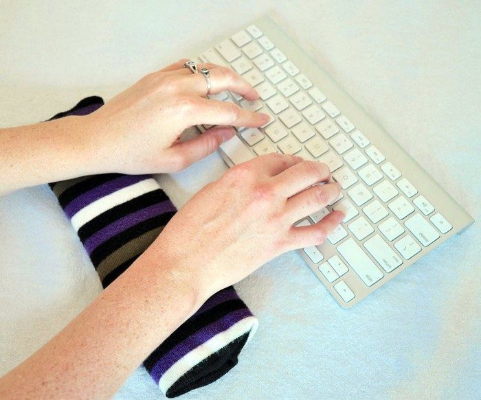 20 полезных применений одинокому носку