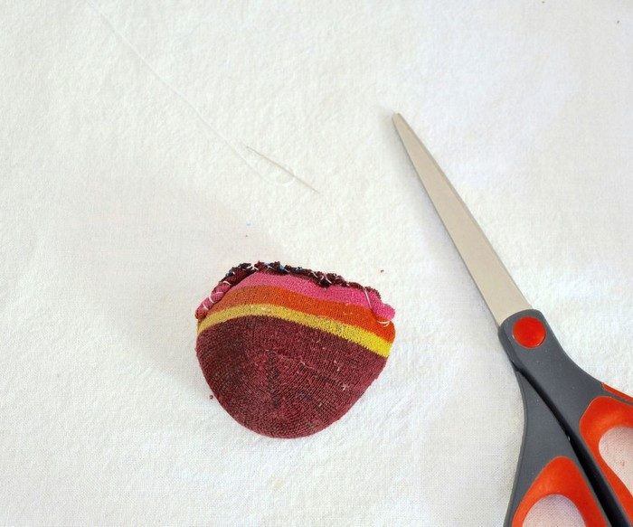 20 полезных применений одинокому носку