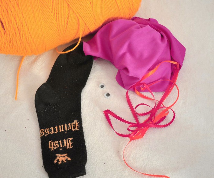 Без пары: 15 полезных применений одинокого носка