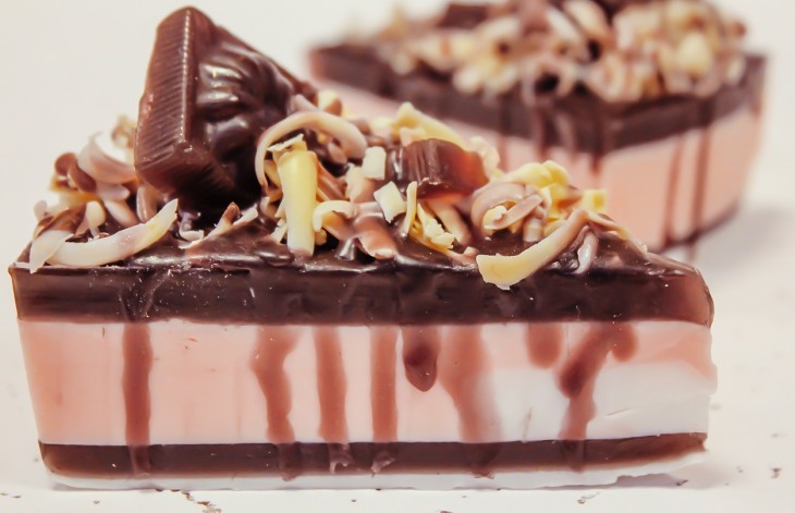 Чудесное мыло своими руками: практичные советы по мыловарению