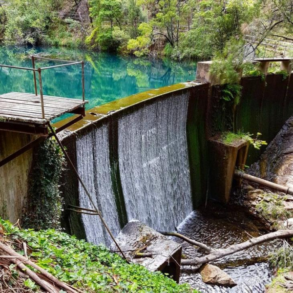 Фантастическое австралийское озеро с бирюзовой водой
