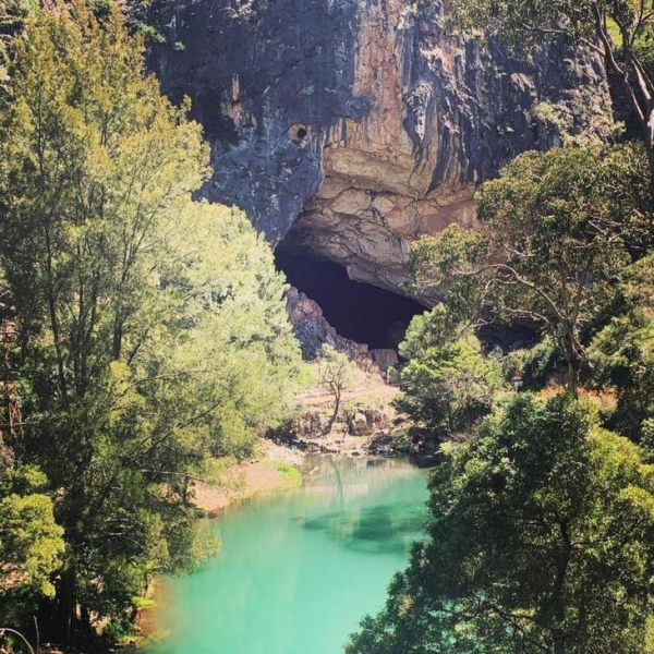 Фантастическое австралийское озеро с бирюзовой водой