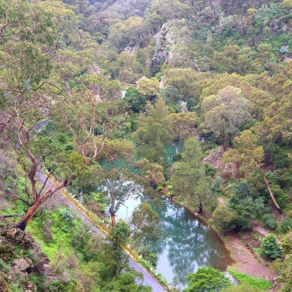 Фантастическое австралийское озеро с бирюзовой водой