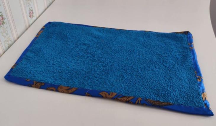 Где применить в ванной старый махровый халат