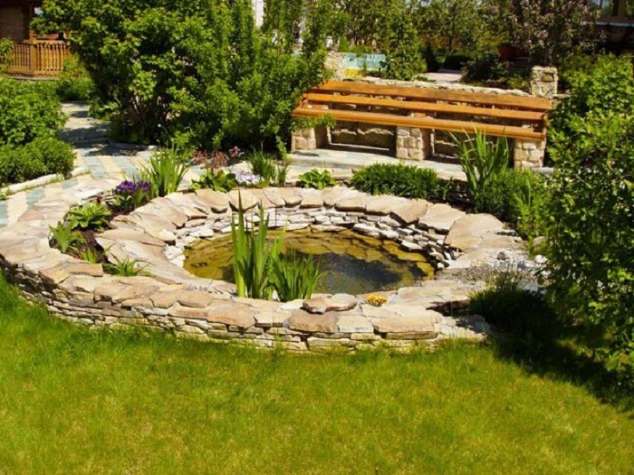 Как из старых покрышек сделать дачу с видом на озеро или пруд