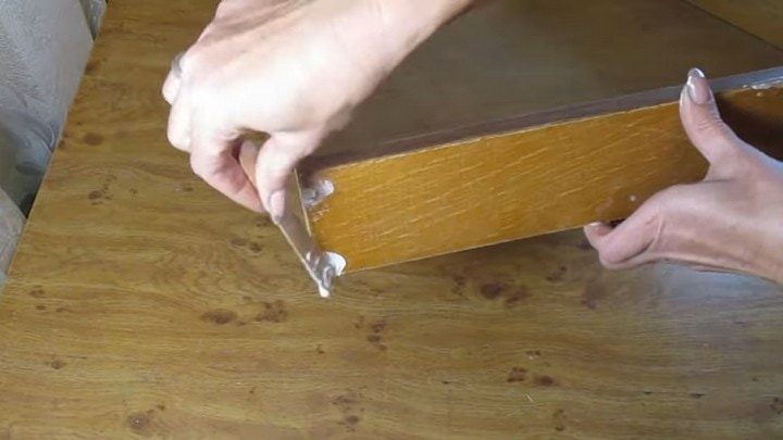 Креативный способ использования ящика от старого шкафа