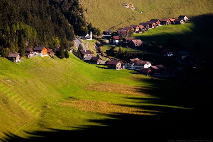 Мал, да удал: очаровательный Лихтенштейн - страна, в которой нет армии, но есть красота