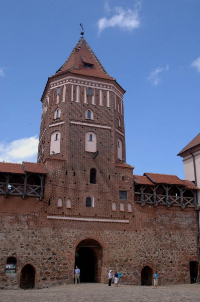 Мирский замок: исключительный образец самобытной белорусской готики Средневековья