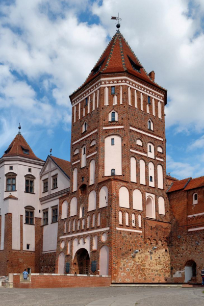 Мирский замок: исключительный образец самобытной белорусской готики Средневековья