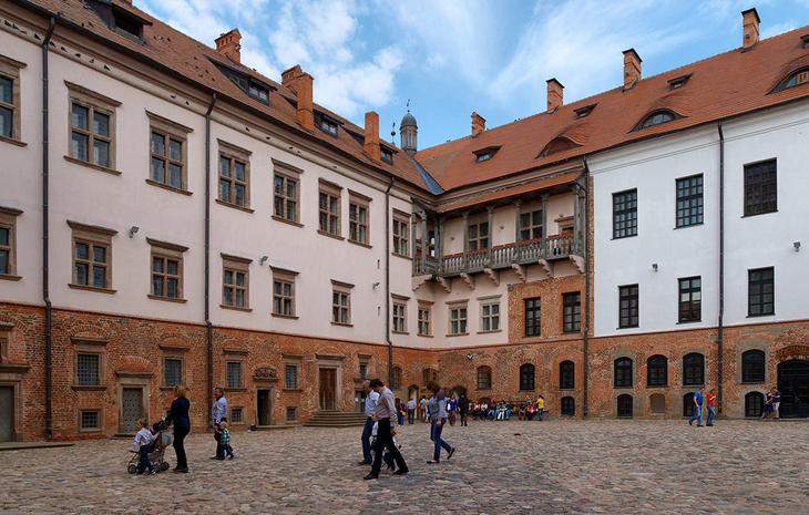 Мирский замок: исключительный образец самобытной белорусской готики Средневековья