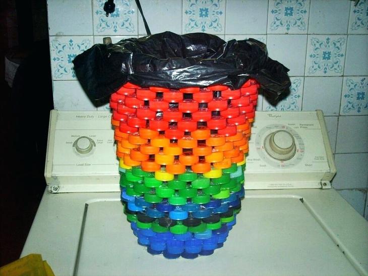 Оригинальные поделки из крышек от бутылок своими руками