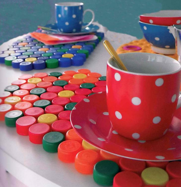 Оригинальные поделки из крышек от бутылок своими руками