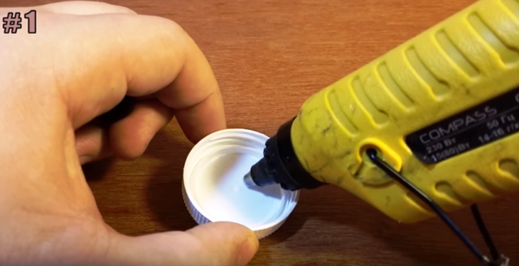 Оригинальные поделки из крышек от бутылок своими руками