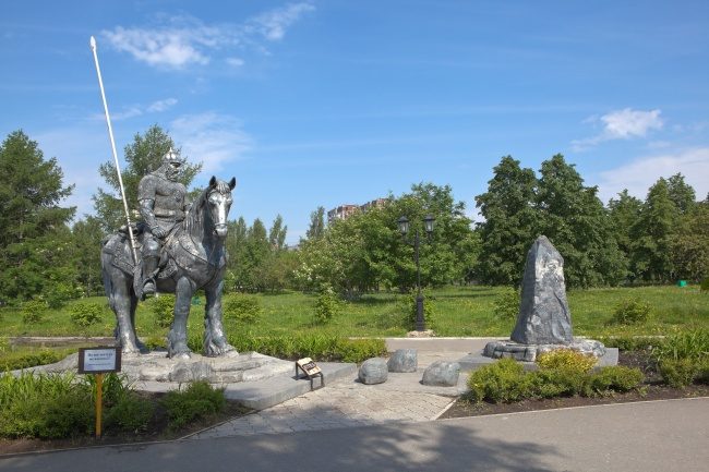 Памятники, возвращающие детство