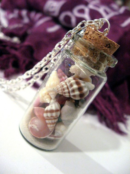 Поделки из стеклянных бутылок