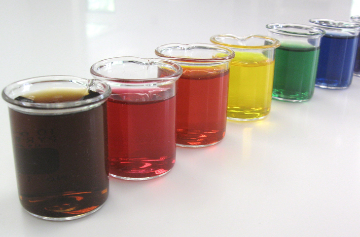 То, чего не напишут на этикетках: что нужно знать о 10 «вредных» пищевых добавках