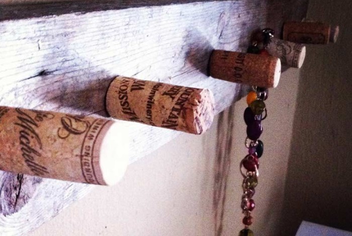 10 идей, как использовать винные пробки в интерьере
