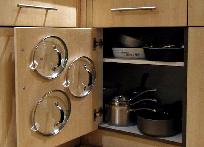 19 идей, как с помощью пластиковых крючков сделать массу полезного в доме