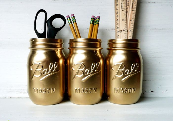 20 оригинальных поделок, которые несложно сделать из стеклянных банок своими руками