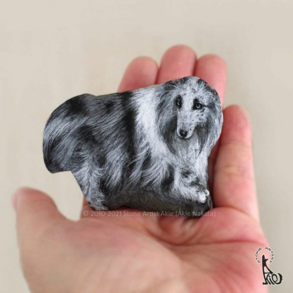 Художница оживляет камни, превращая их в очаровательных животных