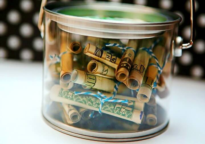 Как оригинально подарить деньги на праздник