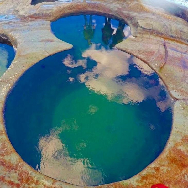 Потрясающие скальные водопады Зелёного континента