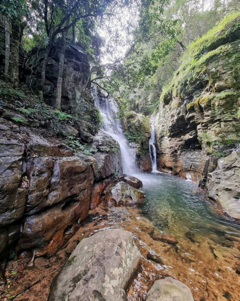 Потрясающие скальные водопады Зелёного континента